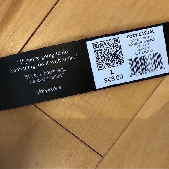 Crop Sweater - Picture 3 of 3